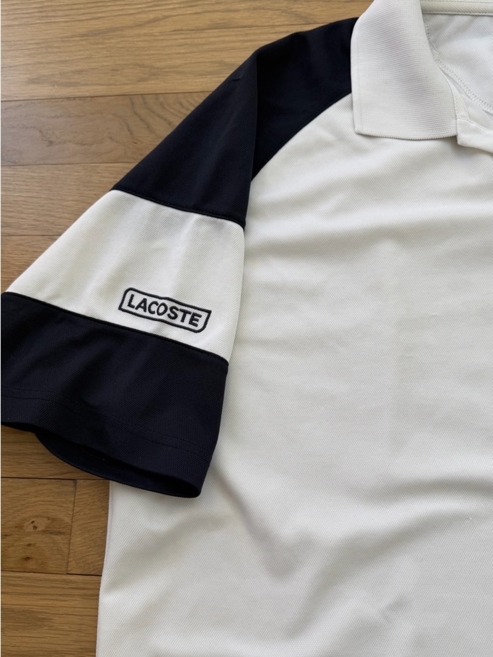 Lacoste White Polo with Navy Raglan Color block Short Sleeves XXL - Picture 2 of 7